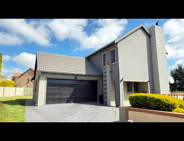 3 BEDROOM HOUSE FOR SALE IN BROOKLANDS LIFESTYLE ESTATE